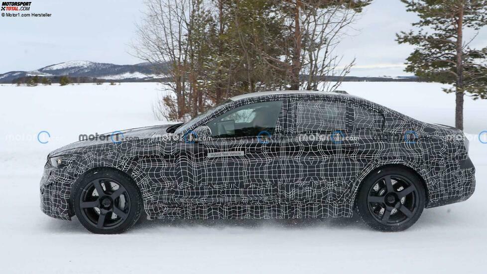 BMW M5 (2023) auf neuen Erlkönigfotos