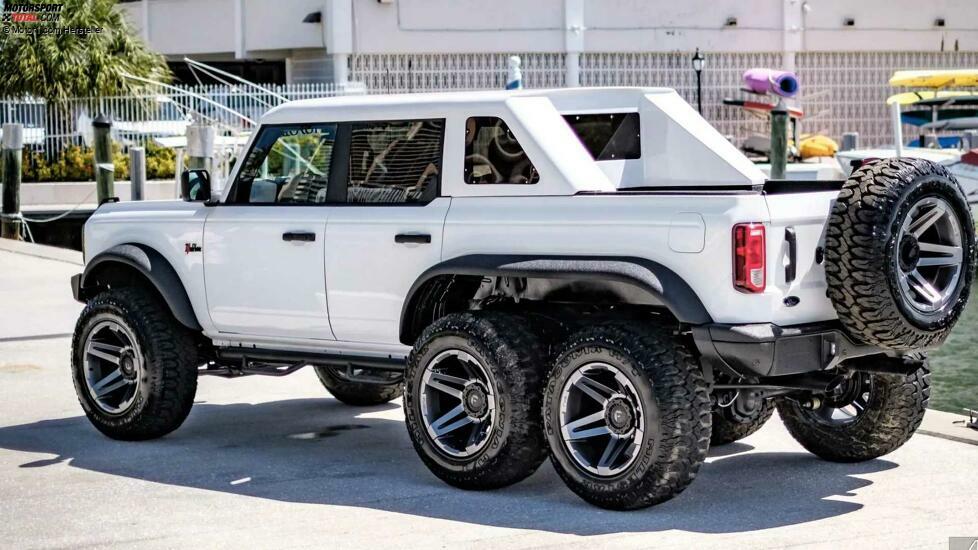 Apocalypse Dark Horse Ford Bronco 6X6