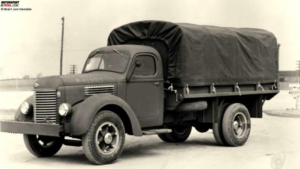 004 - Der sowjetische ZIS-150 wiederum war eine Kopie des American International Harvester K der 1940er Jahre