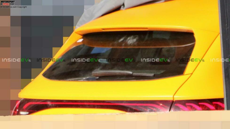 Mercedes EQE SUV als Erlkönig in Orange