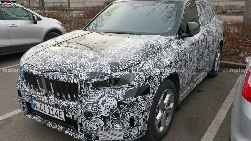 BMW iX1 (2022) auf neuen Erlkönigbildern plus Innenraum