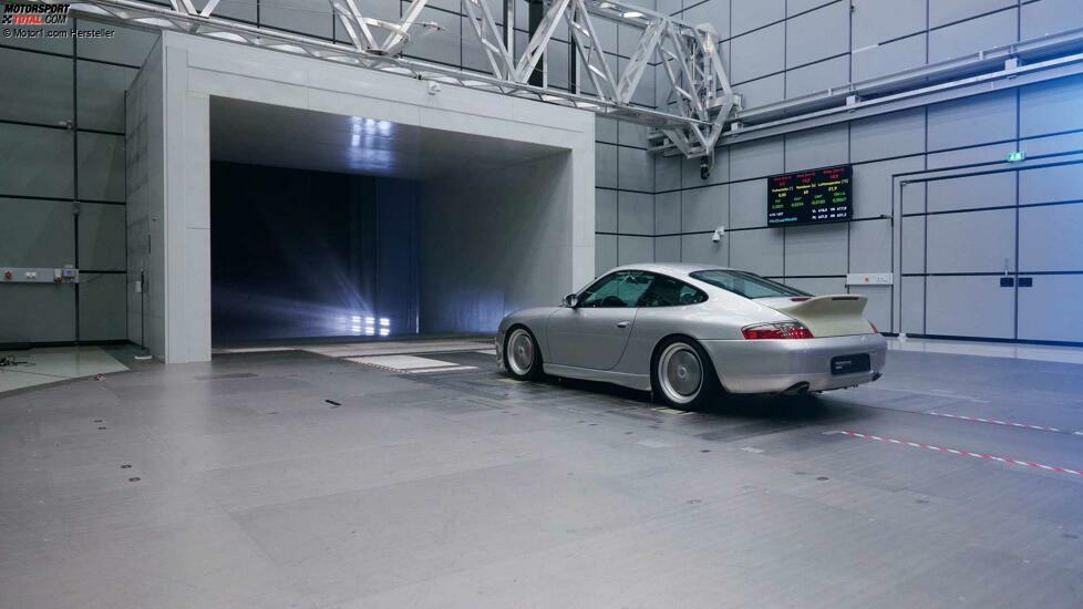 2022 Porsche 911 Classic Club Coupe