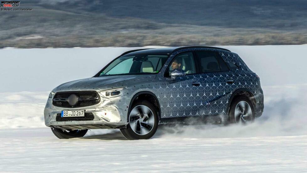 Mercedes GLC (2022) als Prototyp bei der Wintererprobung