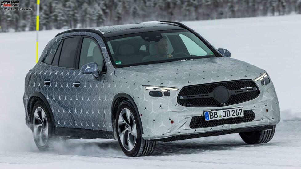 Mercedes GLC (2022) als Prototyp bei der Wintererprobung