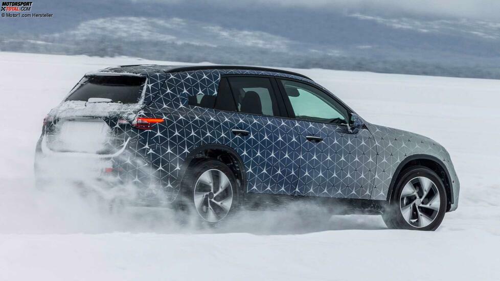 Mercedes GLC (2022) als Prototyp bei der Wintererprobung