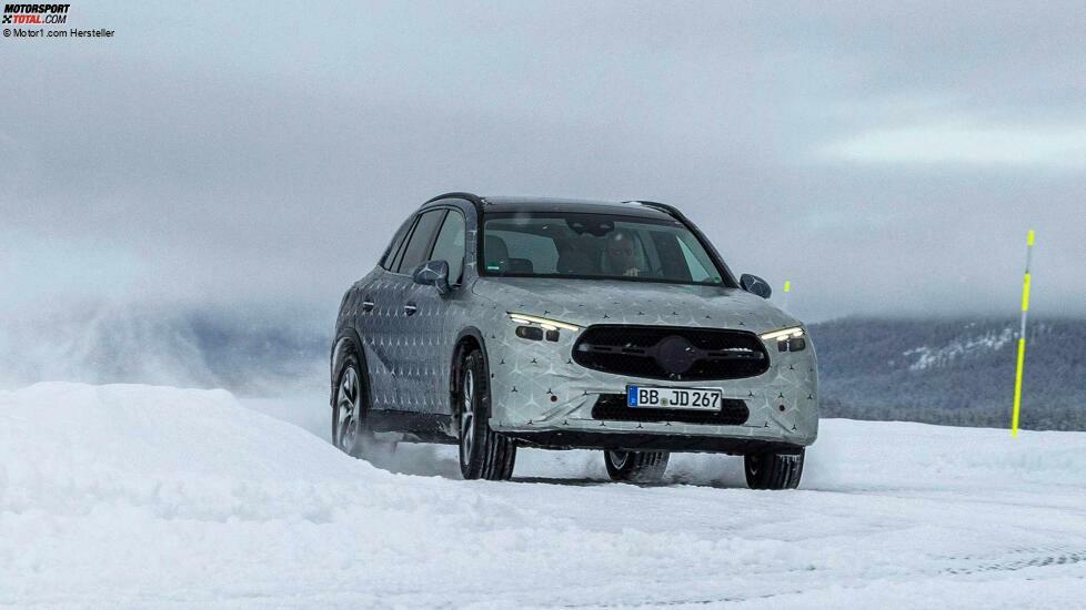 Mercedes GLC (2022) als Prototyp bei der Wintererprobung