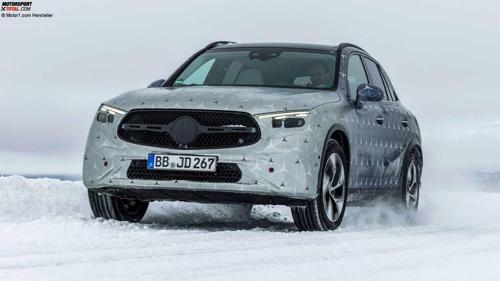 Mercedes GLC (2022) als Prototyp bei der Wintererprobung