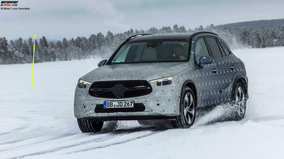 Mercedes GLC (2022) als Prototyp bei der Wintererprobung