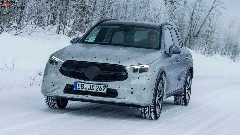 Mercedes GLC (2022) als Prototyp bei der Wintererprobung