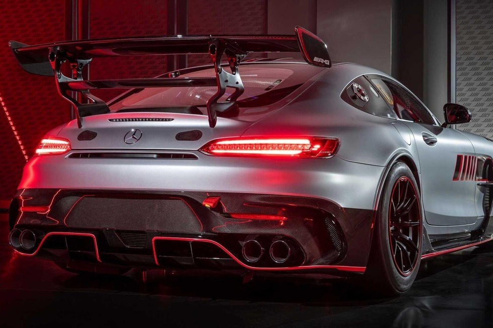 734 PS für die Rennstrecke zum 55. Geburtstag von AMG