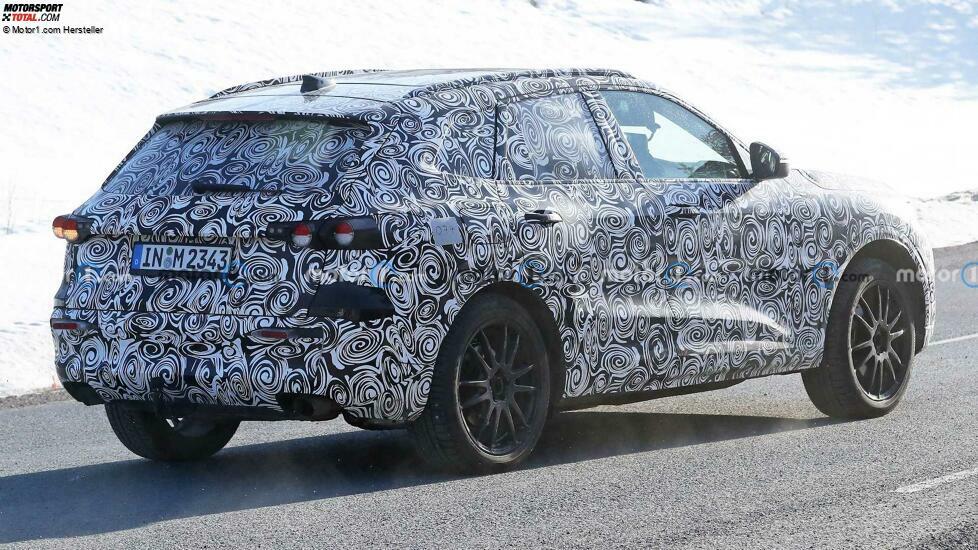 Audi Q5 (2023) erstmals als Erlkönig erwischt