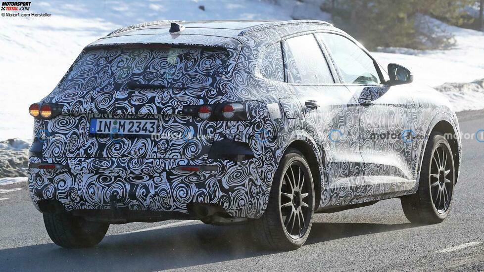 Audi Q5 (2023) erstmals als Erlkönig erwischt