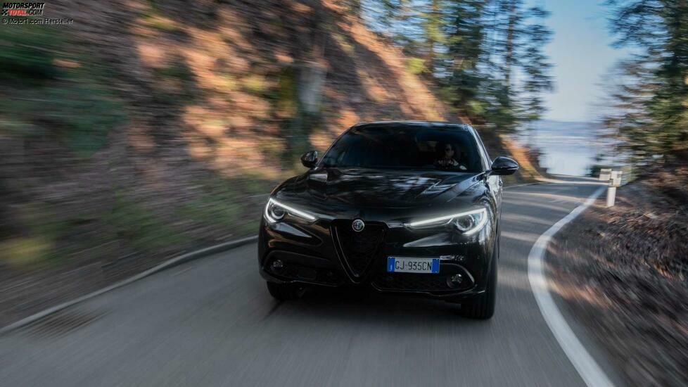 2023 Alfa Romeo Stelvio Extrem