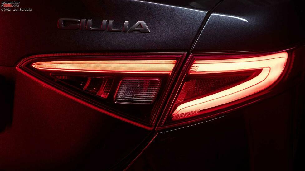 2023 Alfa Romeo Giulia Extrem