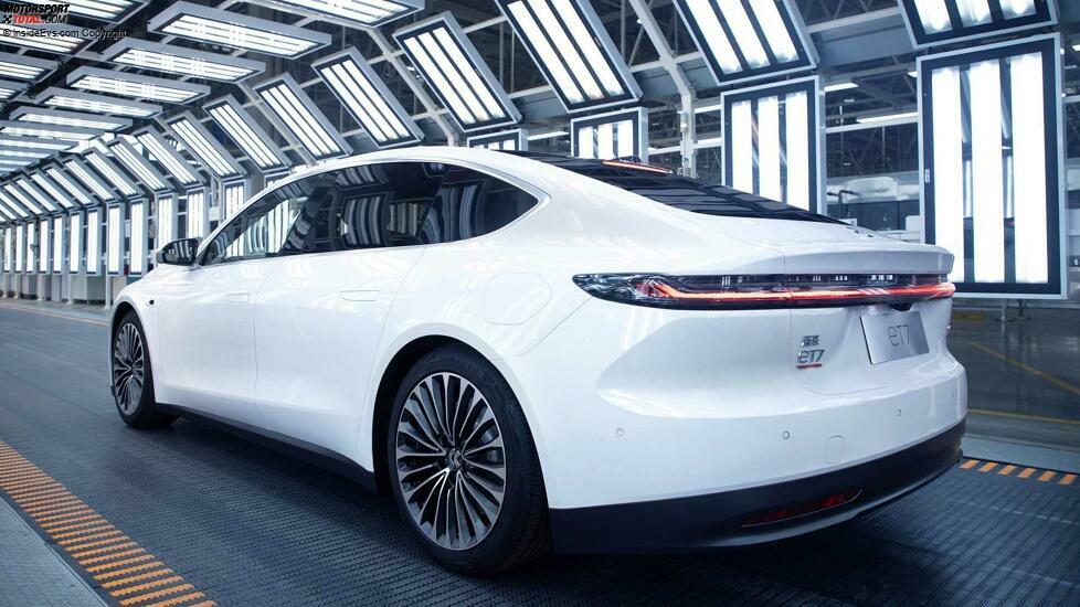 Der erste Validierungs-Build des NIO ET7 rollt von der Linie (18. Mai 2021)