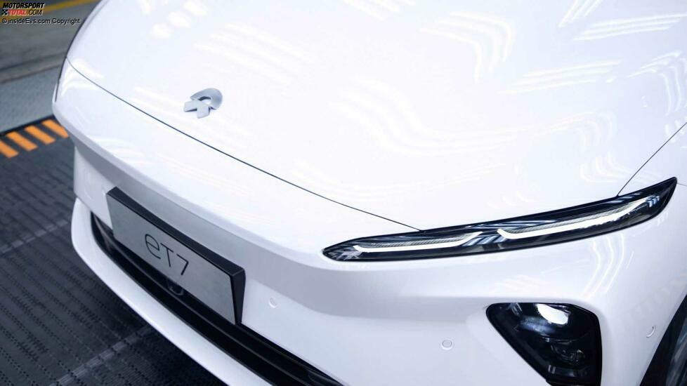 Der erste Validierungs-Build des NIO ET7 rollt von der Linie (18. Mai 2021)