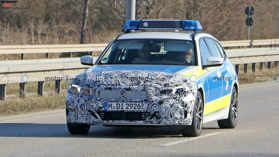BMW 3er Touring LCI (2022) als deutsches Polizeiauto erwischt