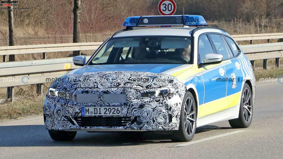 BMW 3er Touring LCI (2022) als deutsches Polizeiauto erwischt
