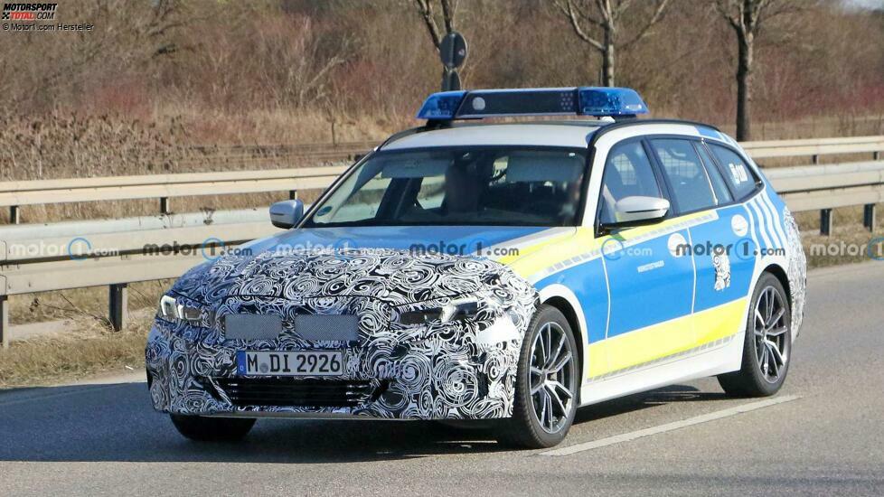 BMW 3er Touring LCI (2022) als deutsches Polizeiauto erwischt