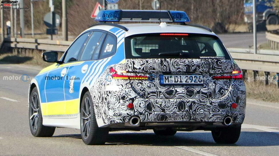 BMW 3er Touring LCI (2022) als deutsches Polizeiauto erwischt