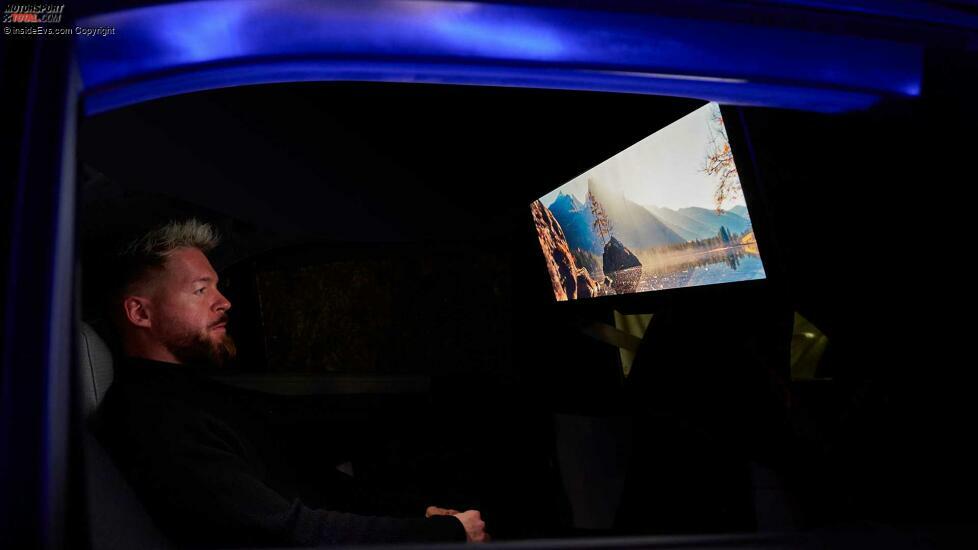 BMW Theatre Screen im i7