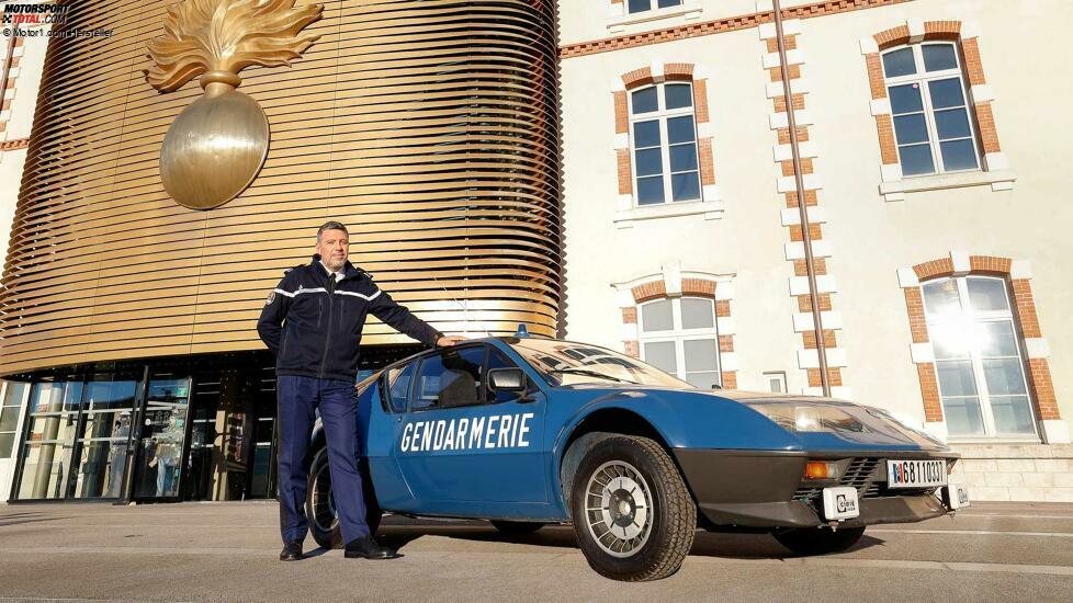 Alpine und die französische Gendarmerie