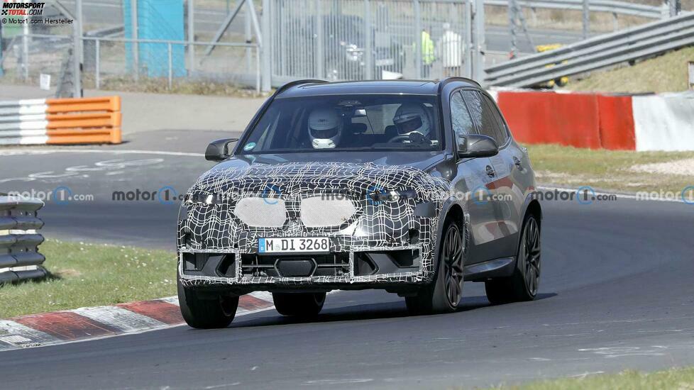 BMW X5 M (2023) als Erlkönig auf dem Nürburgring