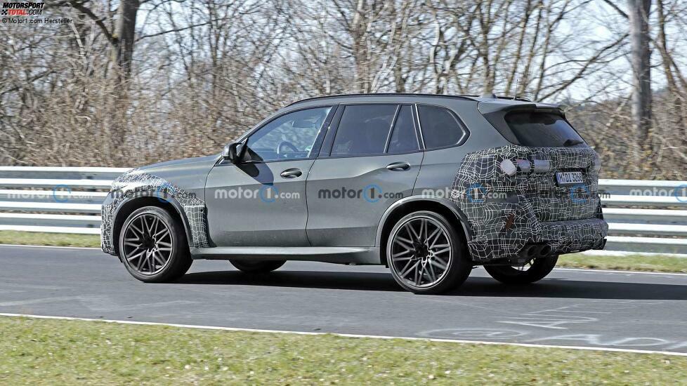 BMW X5 M (2023) als Erlkönig auf dem Nürburgring