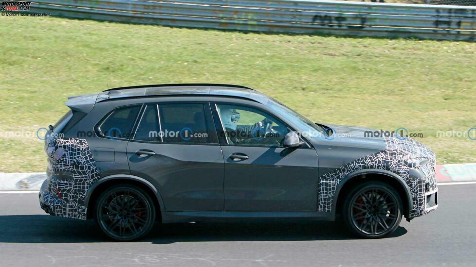 BMW X5 M (2023) als Erlkönig auf dem Nürburgring