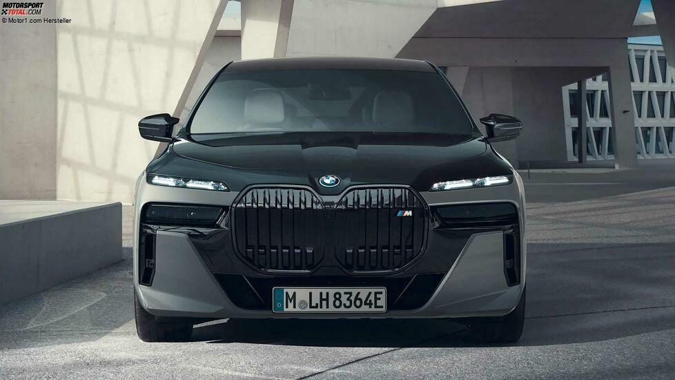 2022 BMW M760e xDrive