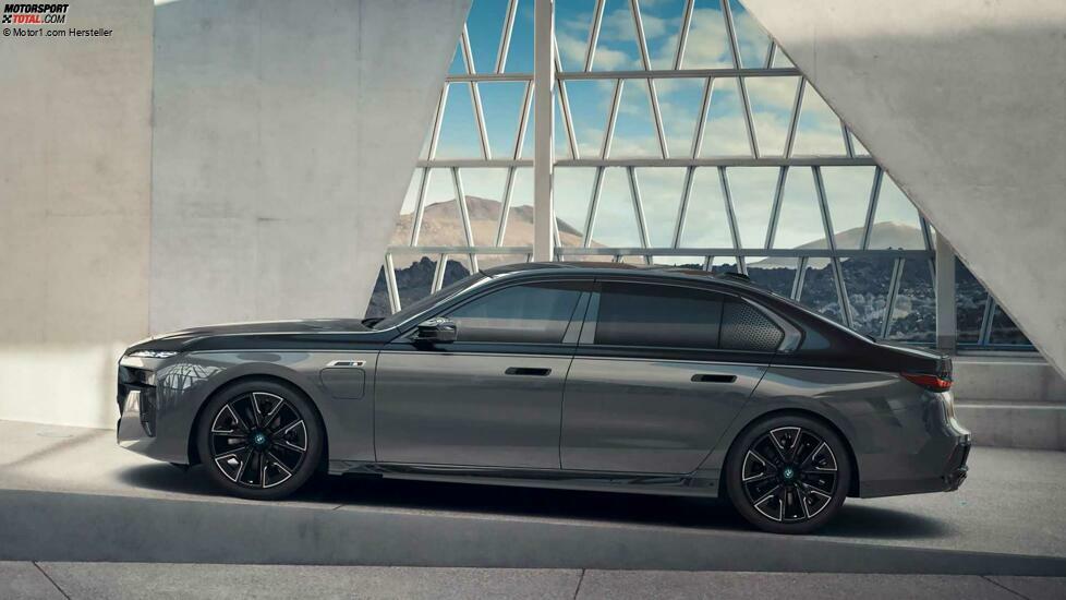 2022 BMW M760e xDrive