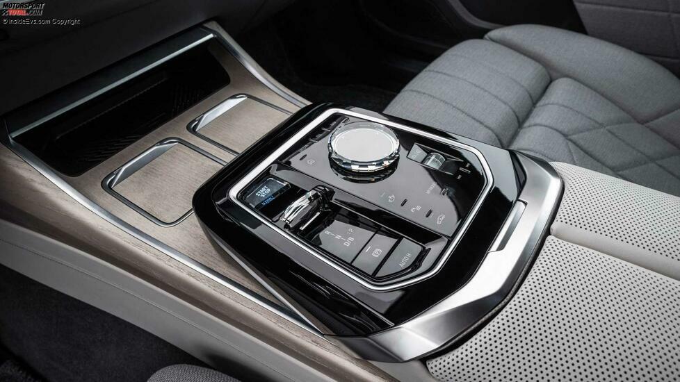 2022 BMW i7