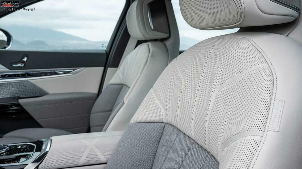 2022 BMW i7