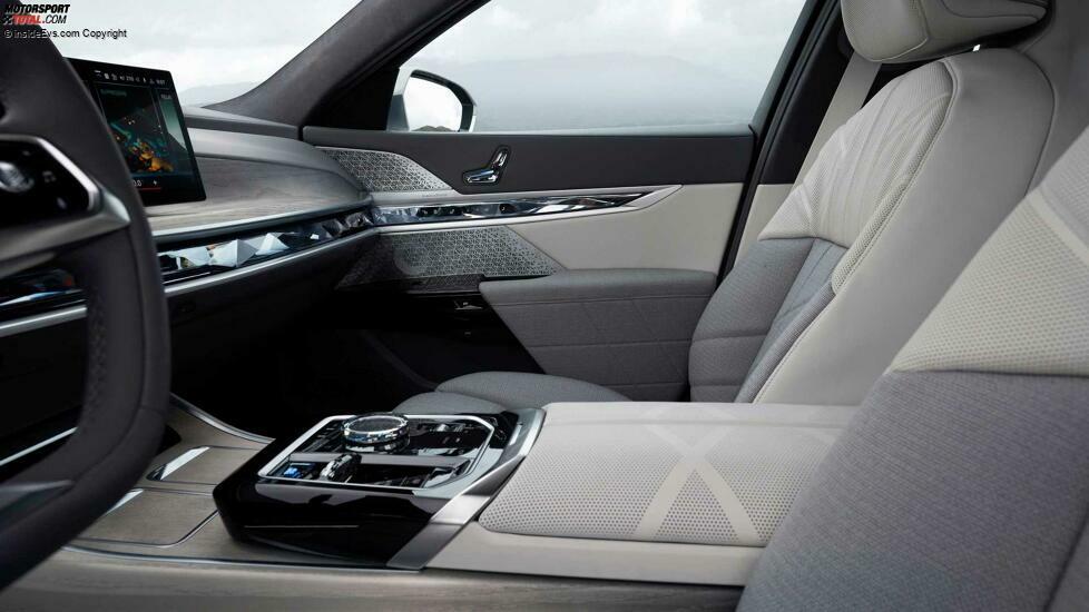 2022 BMW i7