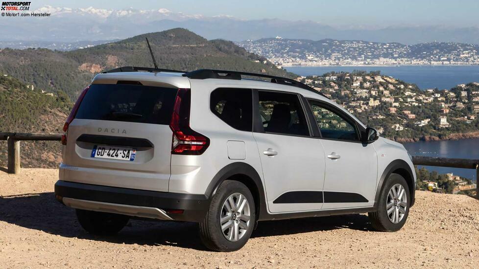 Dacia Jogger (2022) in Moonstone Grey