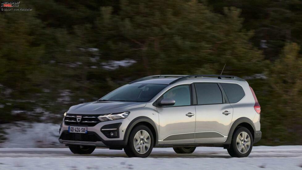 Dacia Jogger (2022) in Moonstone Grey