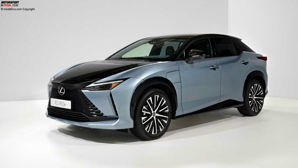 Lexus RZ 450e (2022)