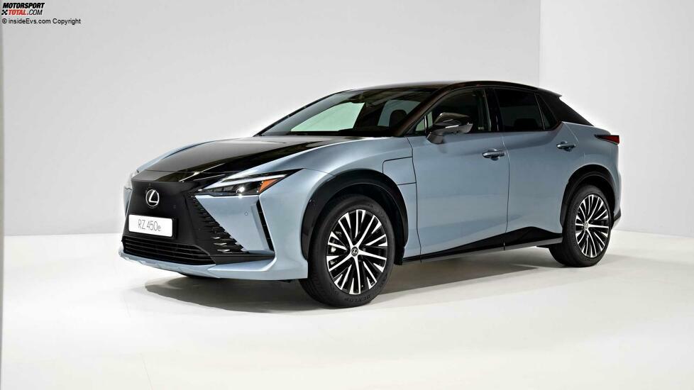 Lexus RZ 450e (2022)