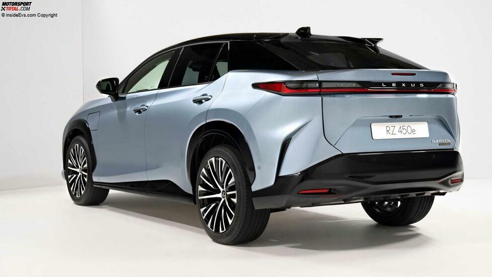 Lexus RZ 450e (2022)