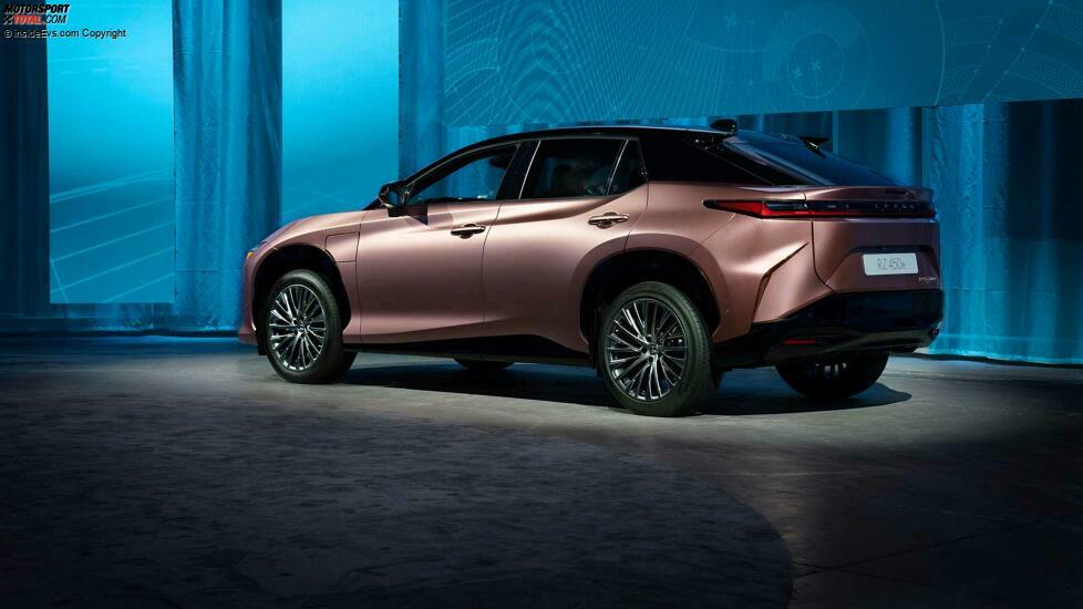 Lexus RZ 450e (2022)