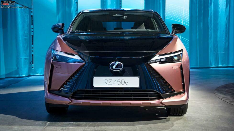 Lexus RZ 450e (2022)