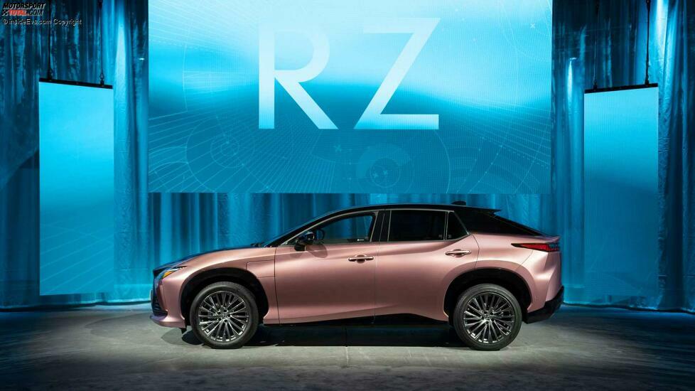 Lexus RZ 450e (2022)