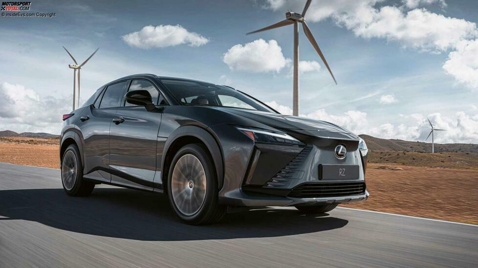 Lexus RZ 450e (2022)