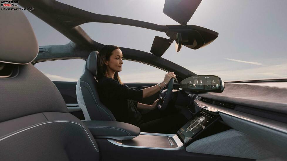 Lucid Air (2022)