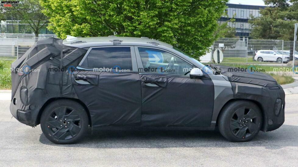 Hyundai Kona (2023) Erlkönig und Innenraumbilder