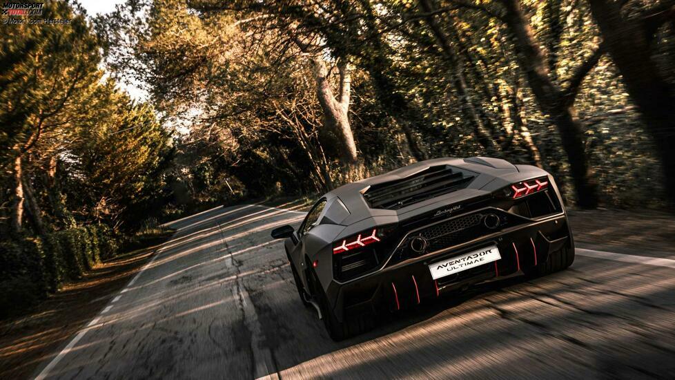 Lamborghini Aventador Ultimae (2022)