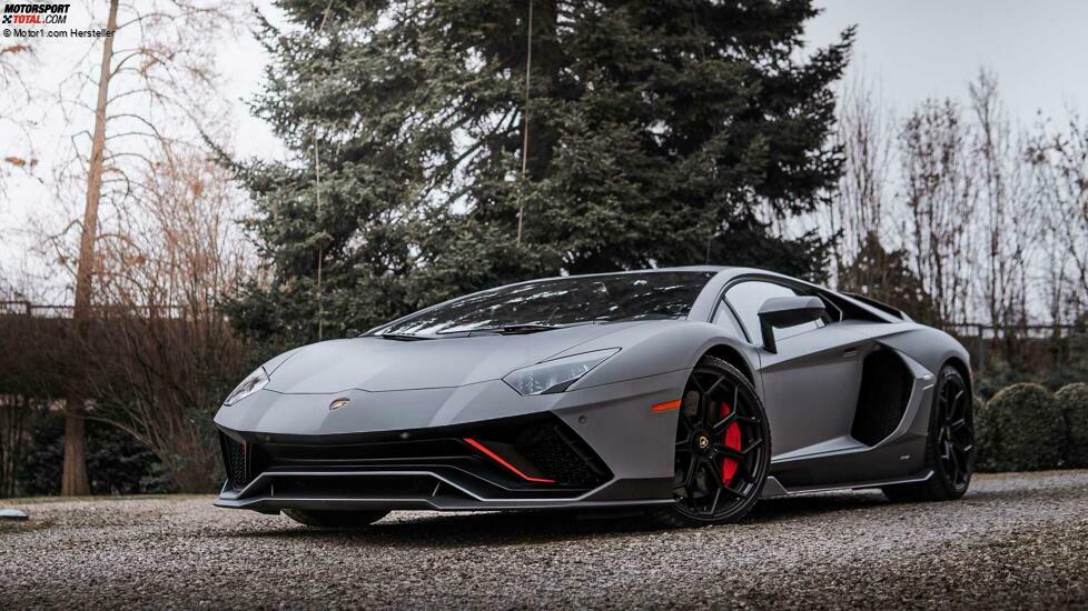 Lamborghini Aventador Ultimae (2022)