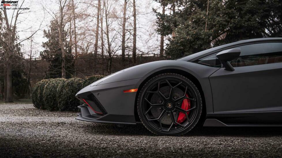 Lamborghini Aventador Ultimae (2022)