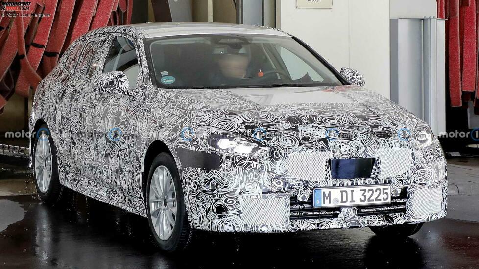 BMW 1er Redesign Spionageaufnahmen