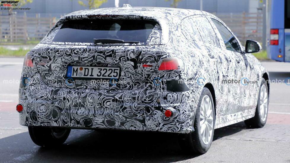 BMW 1er Redesign Spionageaufnahmen